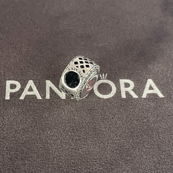 Pandora Disney Happy Holiday Exclusive Charm - Picture 4 of 4